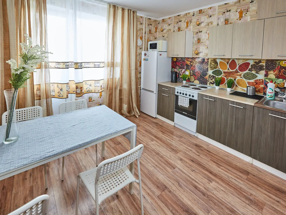 Квартира с Балконом на Артюшкова 27