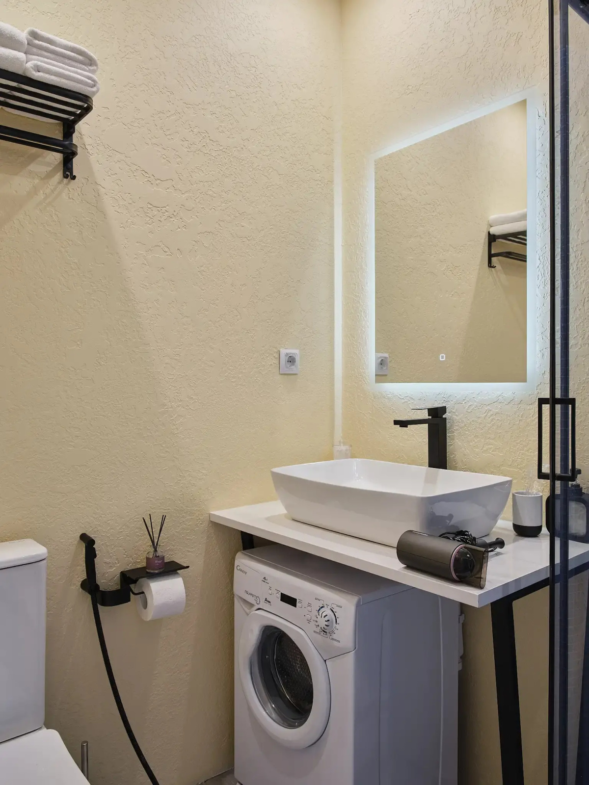 Апартаменты Уютная новая студия у метро Спартак