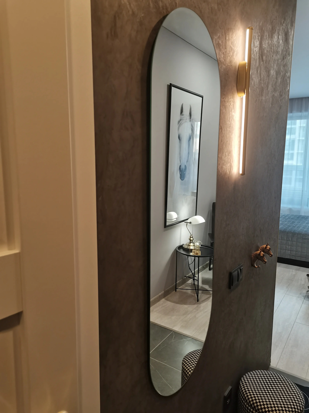 Апартаменты Еsenia Home - White Horce