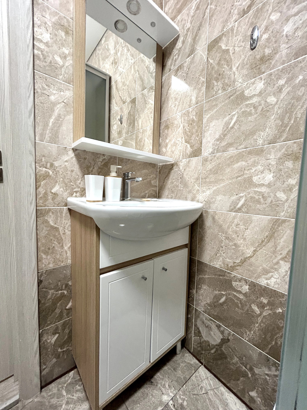 Апартаменты FSF Двухкомнатные (24 этаж) с Кофемашиной и Массажером