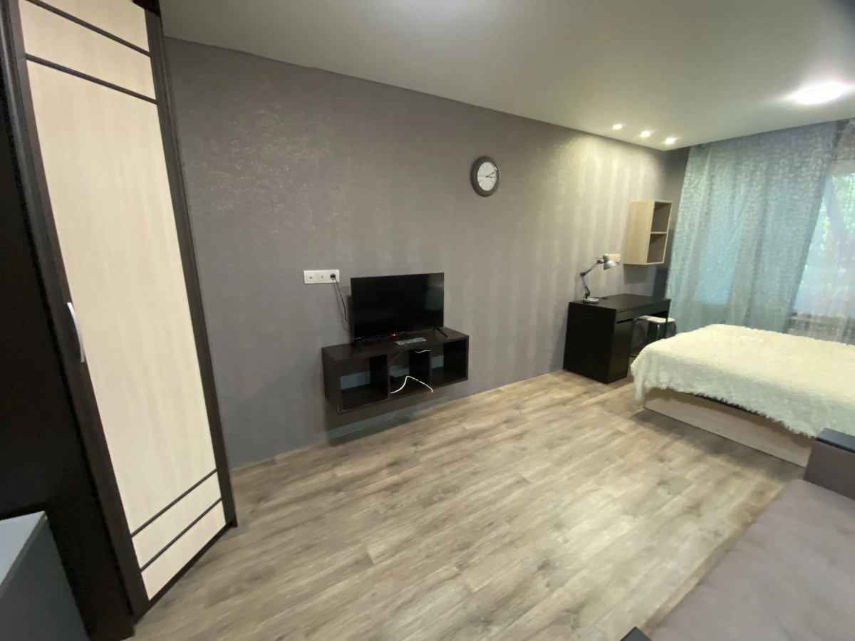 Квартира однокомнатная на Кижеватова 9