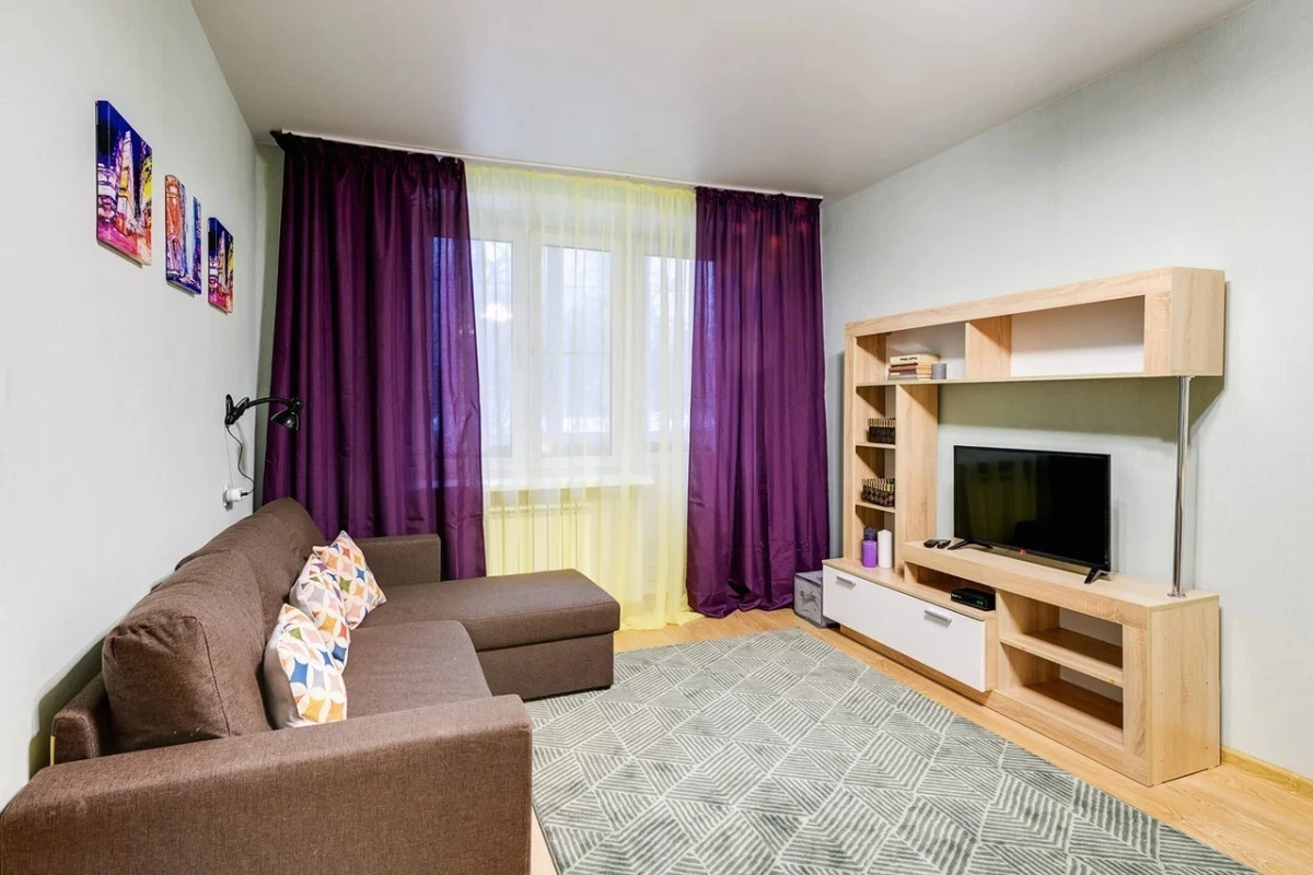 Апартаменты 60 лет Октября 5к1