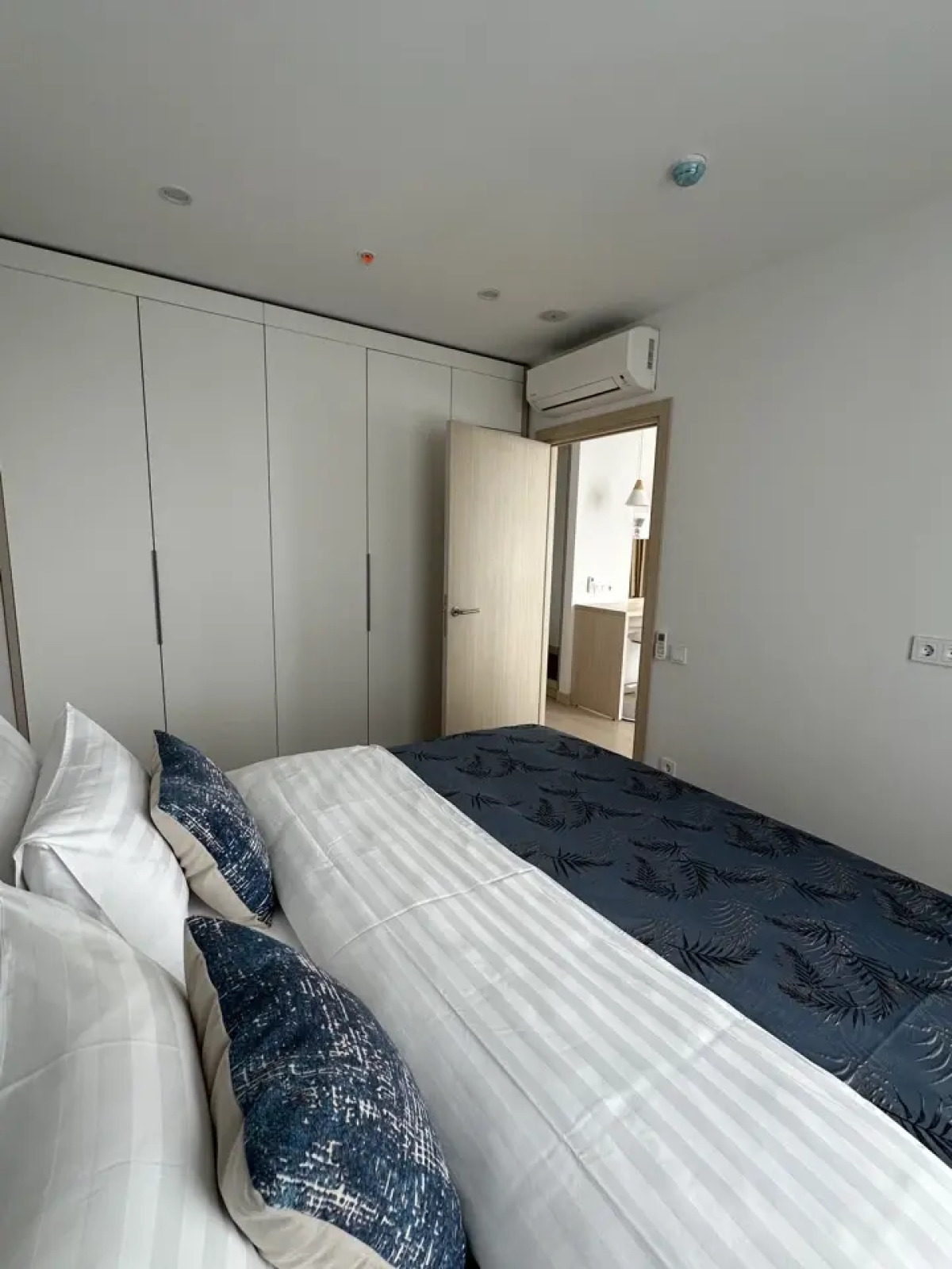 Апартаменты 2 Комн. в 100м. от Метро Ботанический Сад