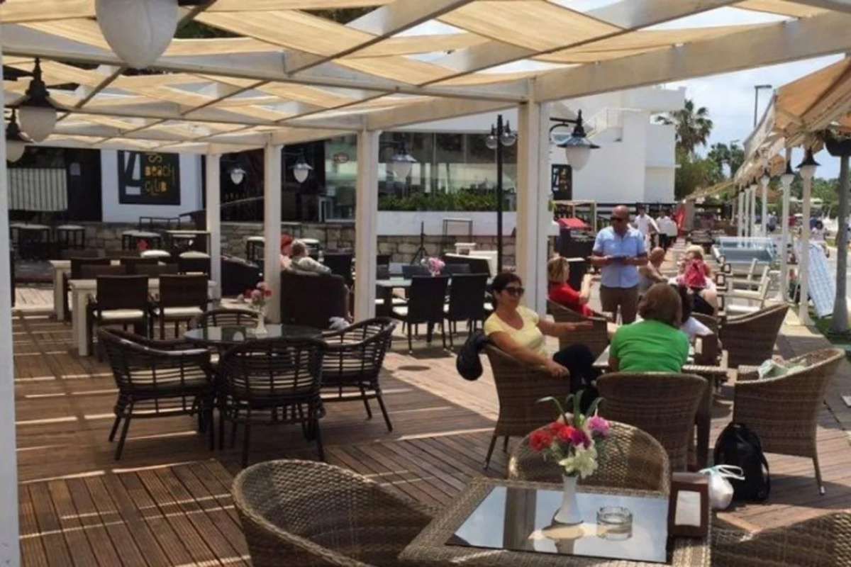Side Beach Club Hotel
