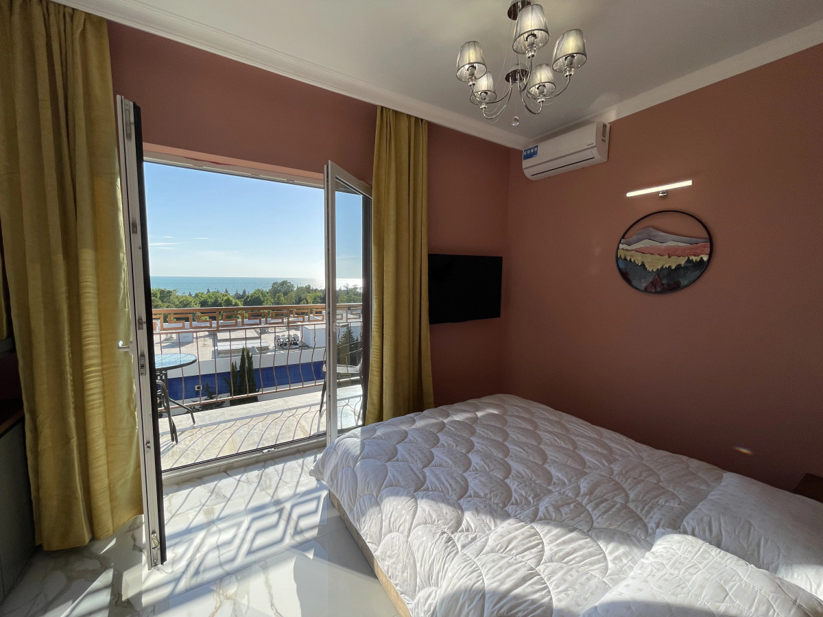 Апартаменты 3-комн. ЖК Корона Дизайнерский ремонт