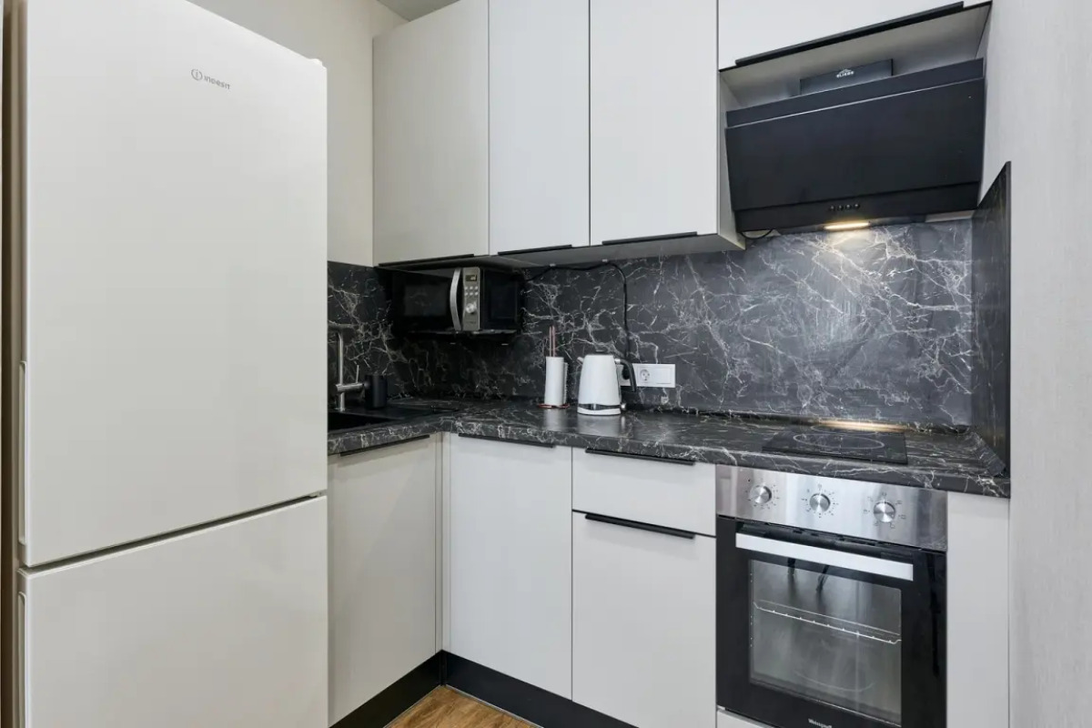 Квартира на Республики 204 к4 3