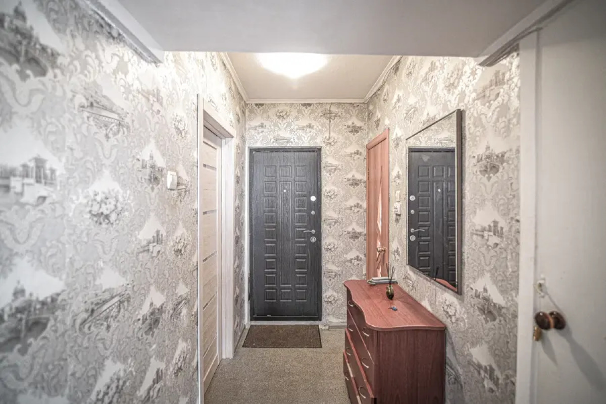 Квартира 1 комнатная по улице Емельянова 37