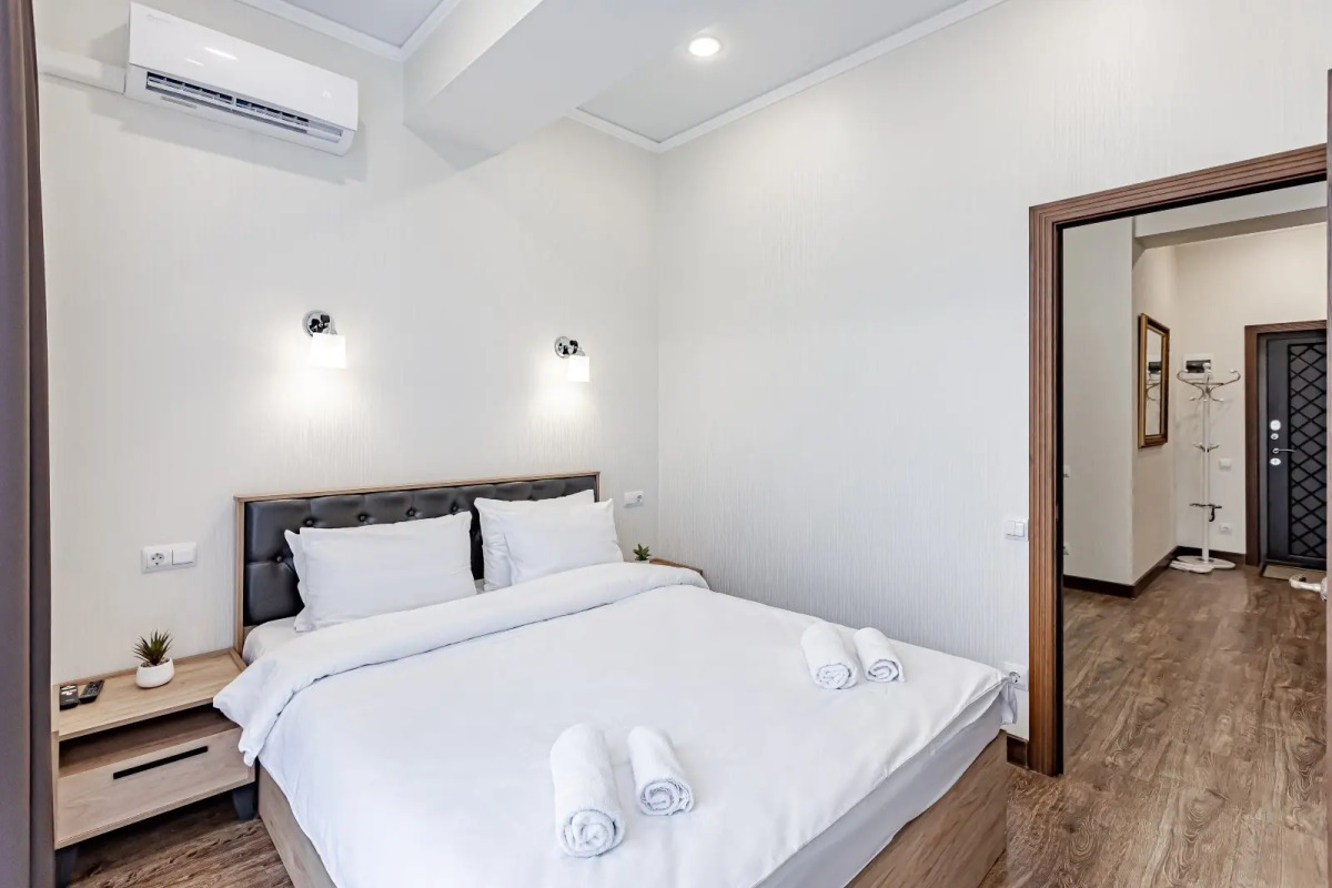 Апартаменты Гортензия Ирины Савельевой в парке с видом на горы