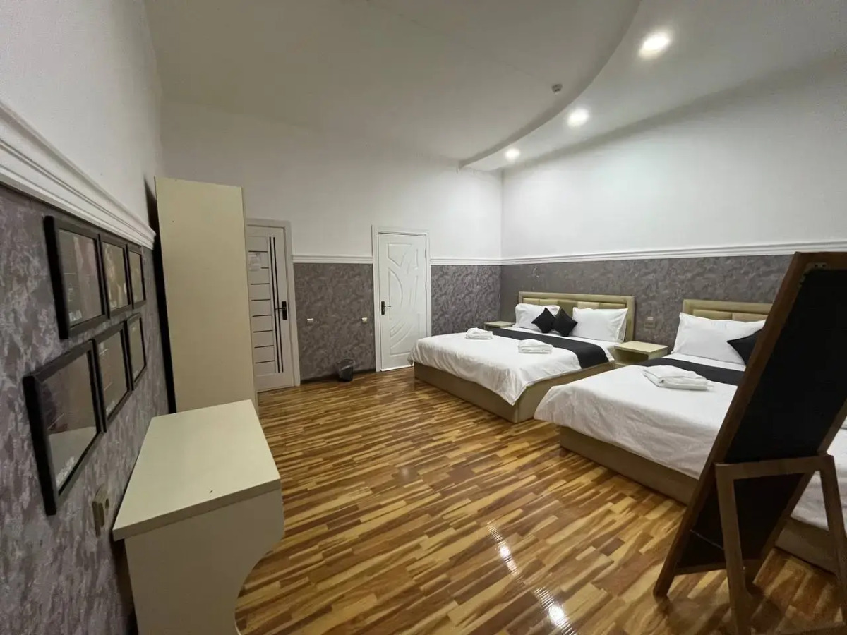 Отель HOME ALONE