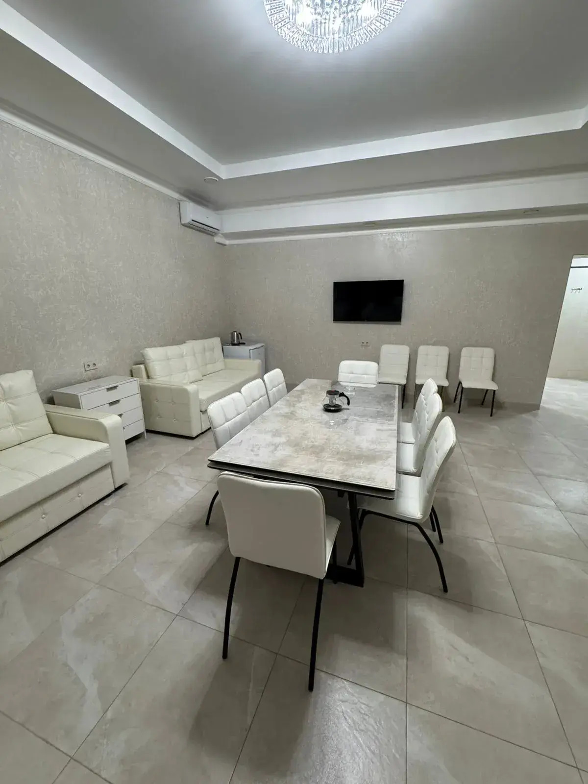 Отель Амаро