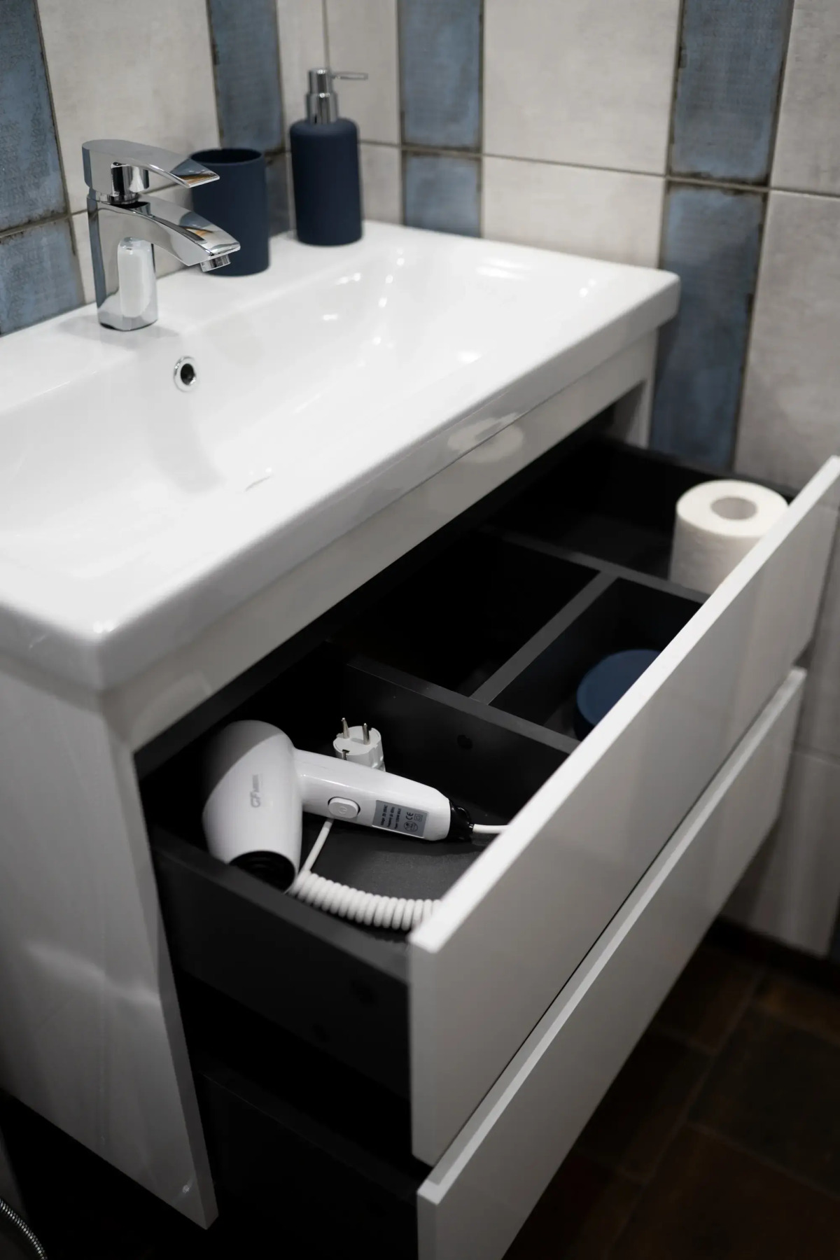 Отель Двенадцать