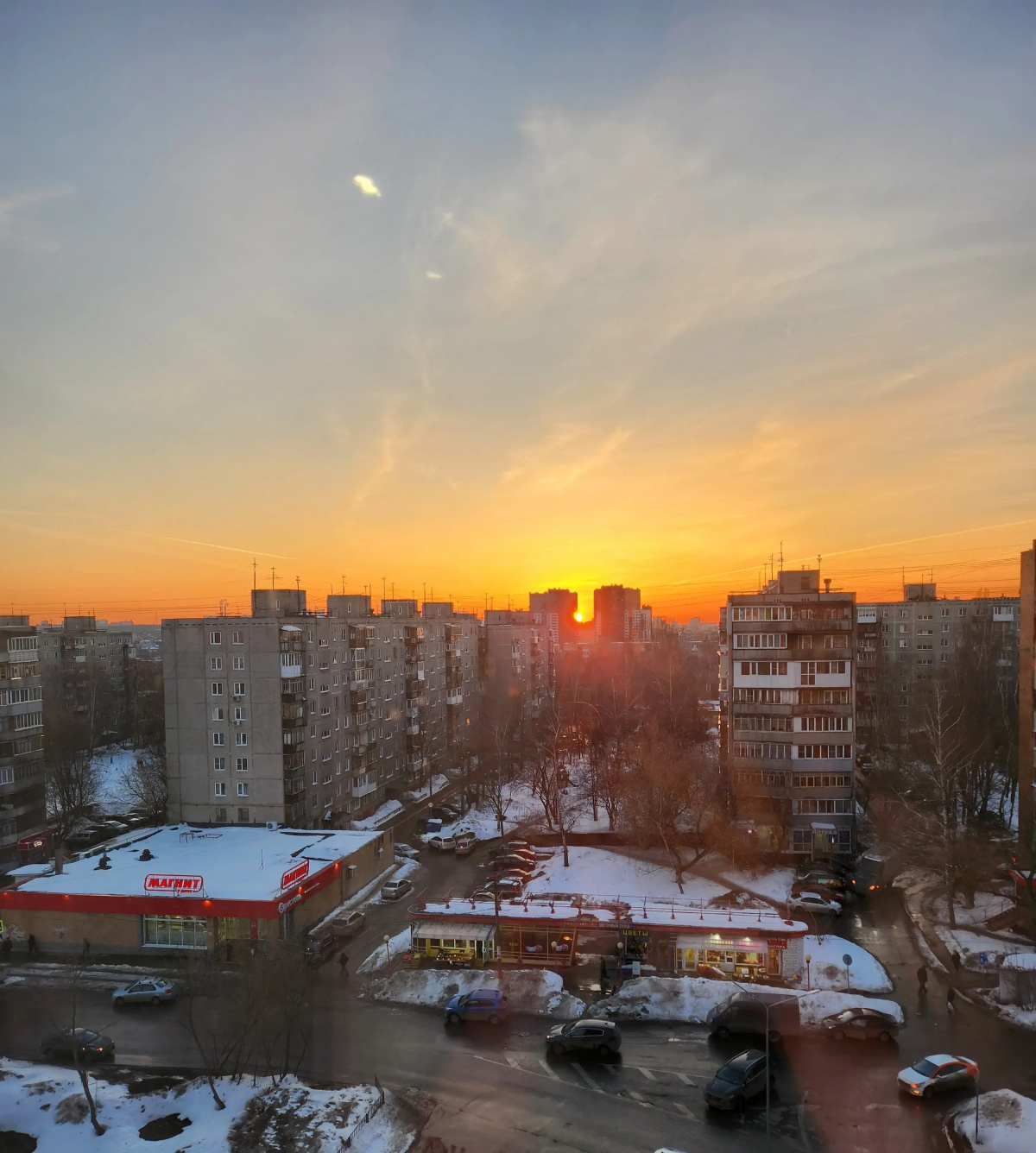 Квартира с видом на закат Родионова, 19