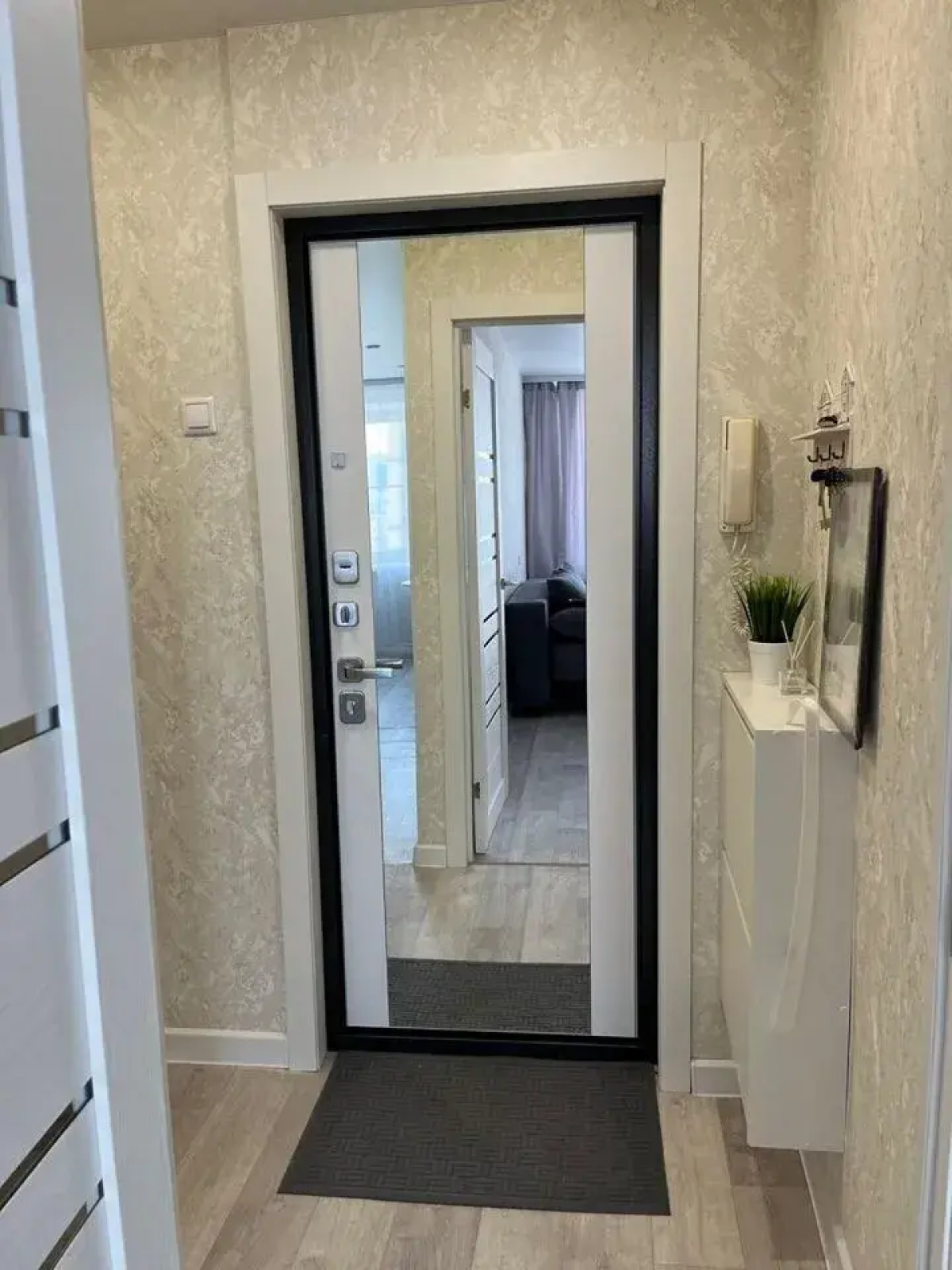 Квартира на Аксакова 7