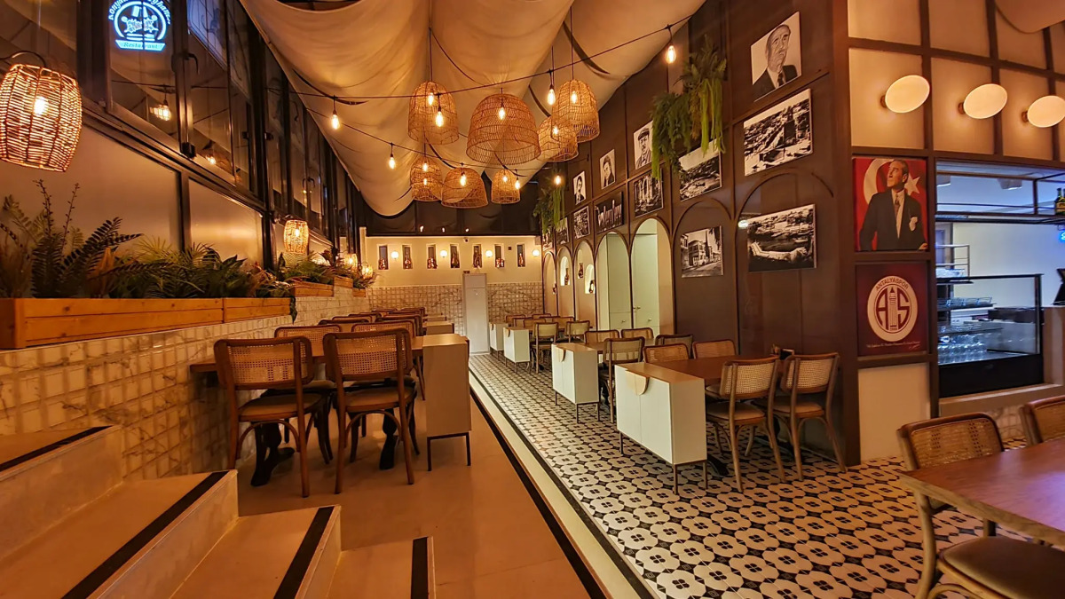 Отель Mic Royal