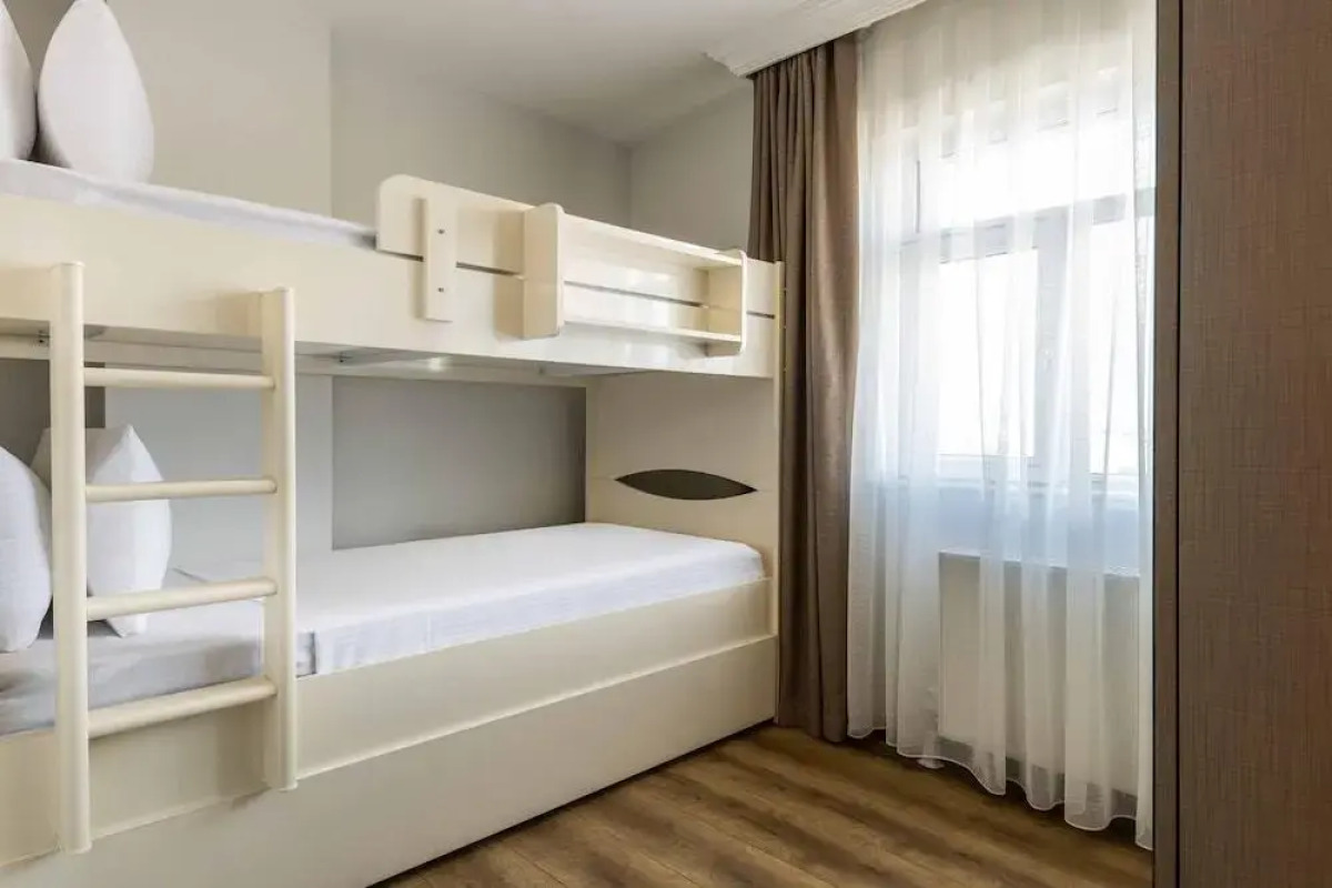 Отель BayMari Suites City Life