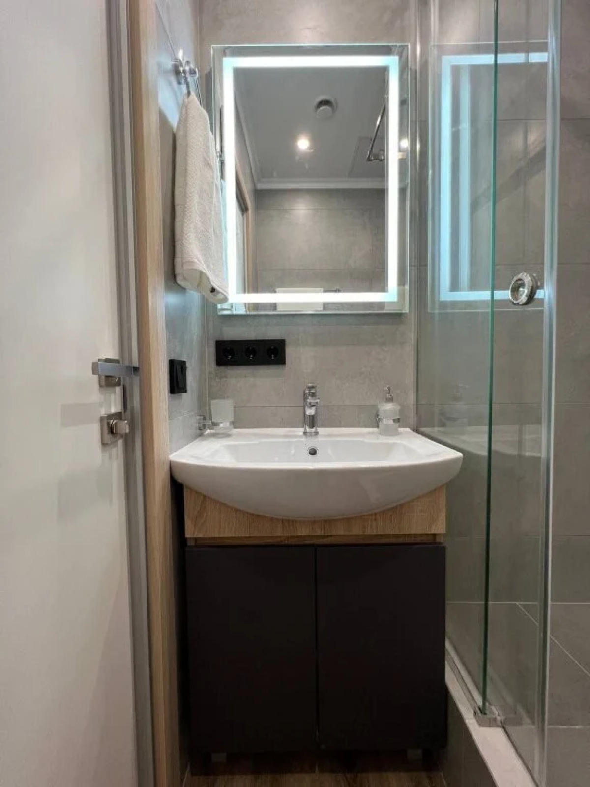 Апартаменты Black Chocolate у метро Филатов Луг