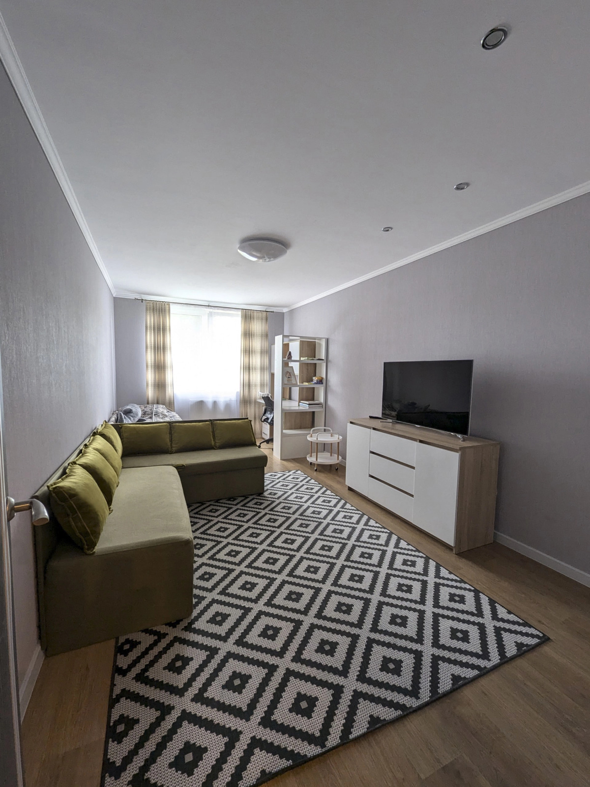 Апартаменты 2х-комнатная квартира в шаге от Верхнего озера