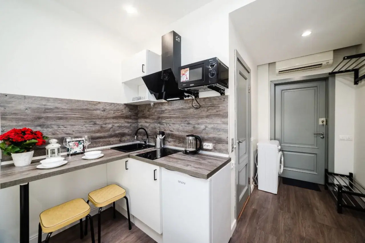 Апартаменты Мантулинская 10 (03)