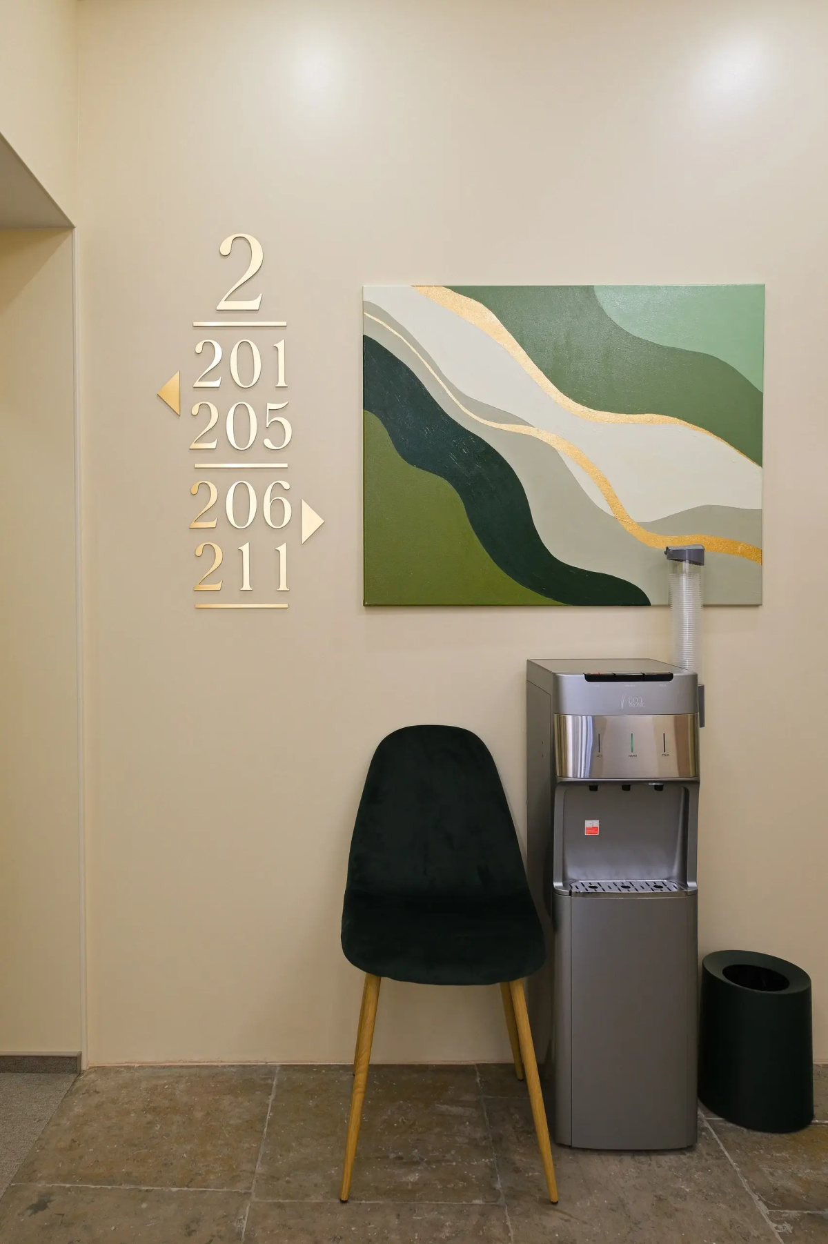 Отель Mirum Hotel