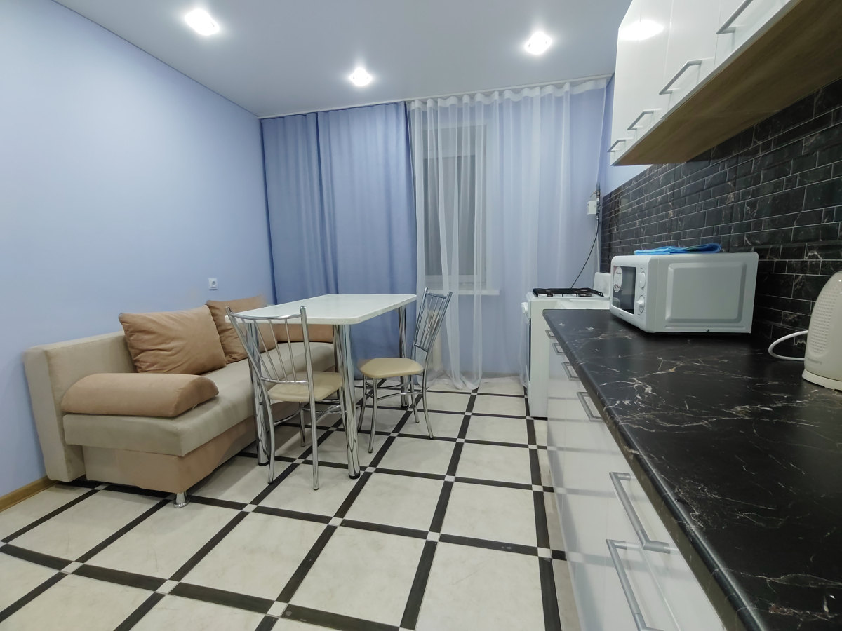 Апартаменты квартира на Мордовской 25