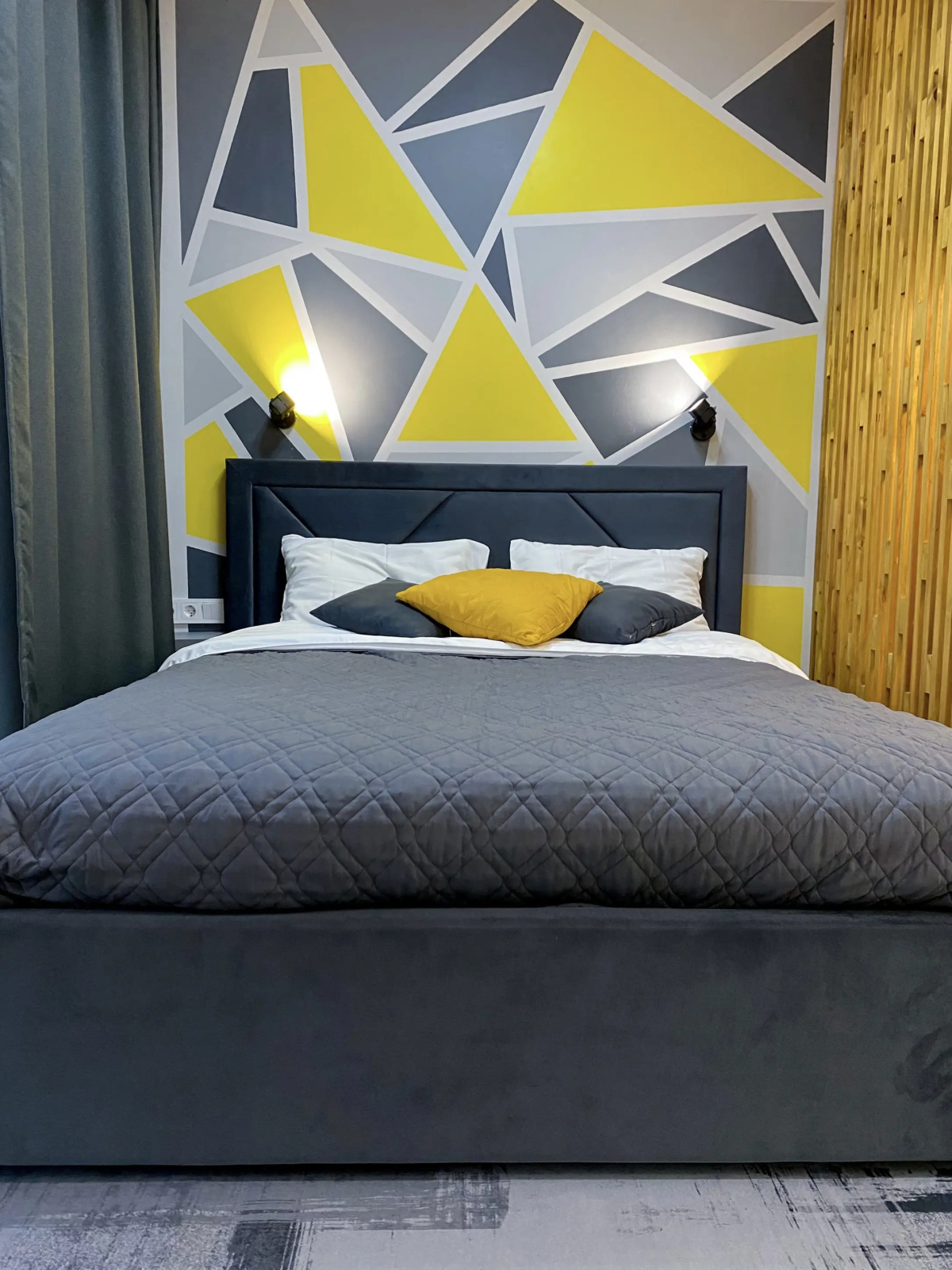 Апартаменты Желтая Студия с панорамным окном