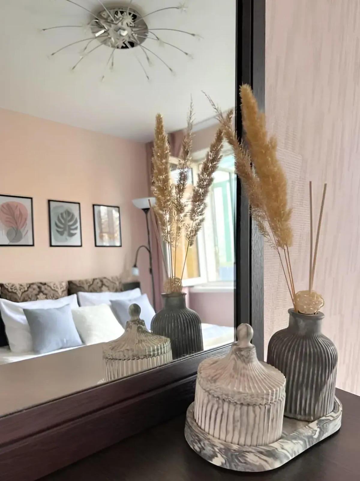 Квартира на Рихарда Зорге 42