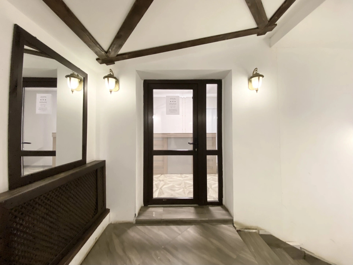 Отель Эталон