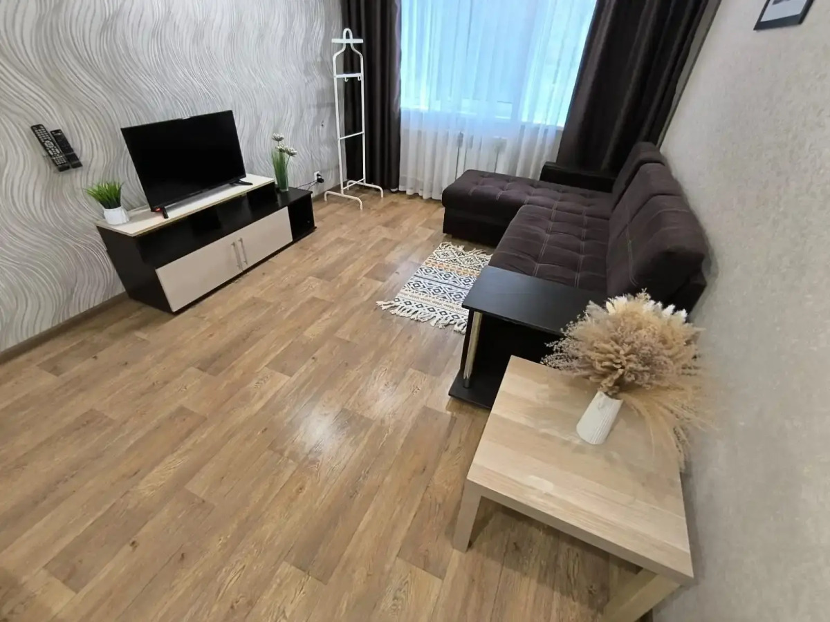 Апартаменты Октябрьской революции