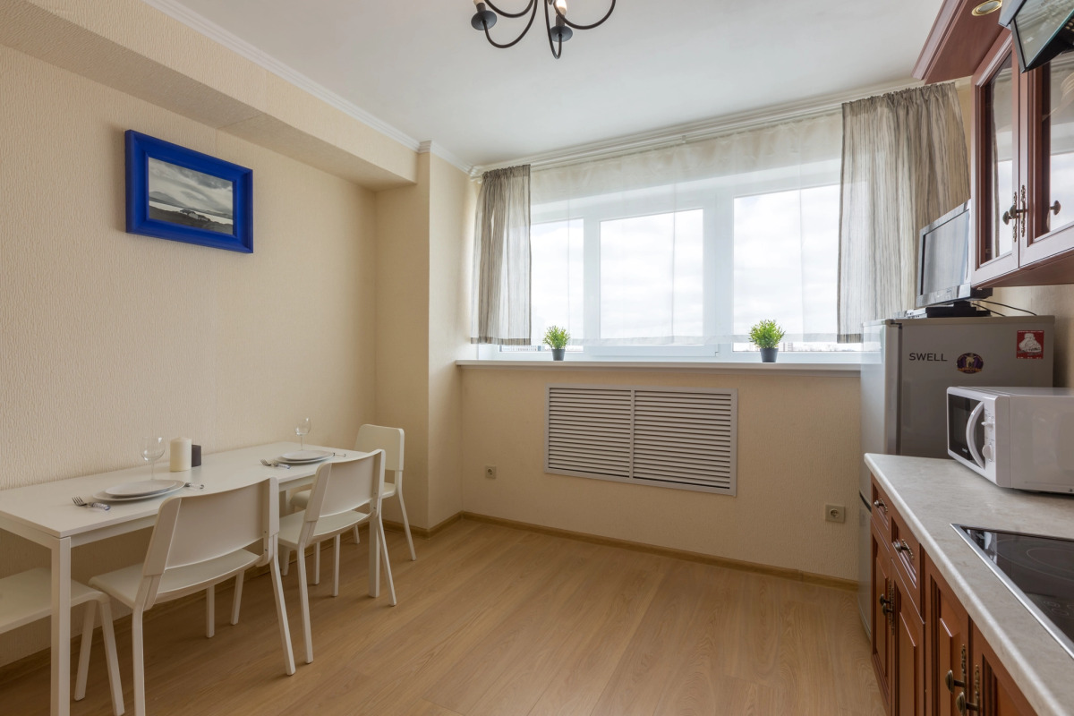 Апартаменты Гости Любят у метро Римская Бежевая