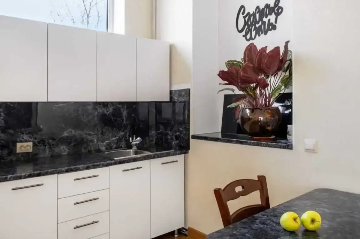 Квартира c Двумя Раздельными Спальнями и Балконом в Центре от Piligrim kmv