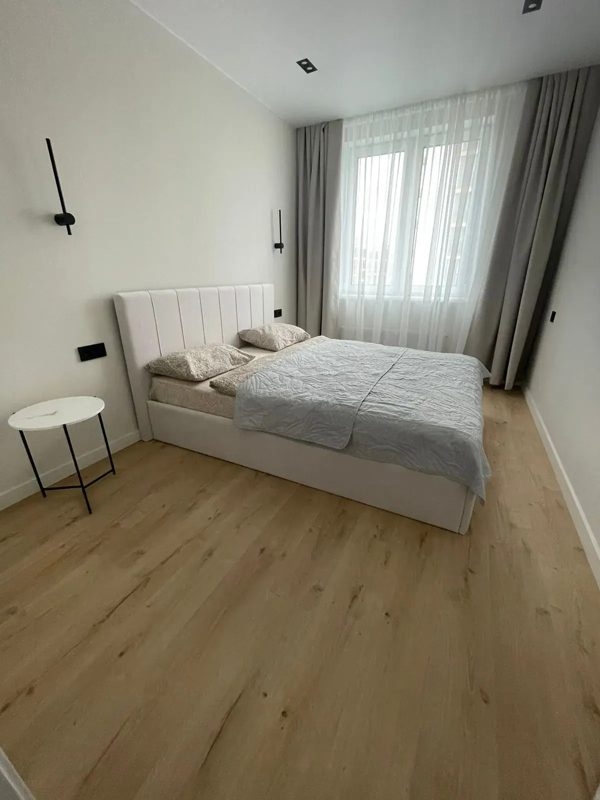 Квартира Просторная трёхкомнатная квартира с видом на реку