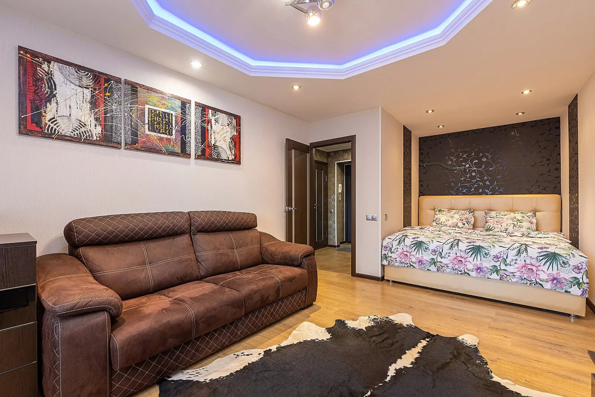 Тихие апартаменты  в центре города, ул.Горького 154. Сова-Дом