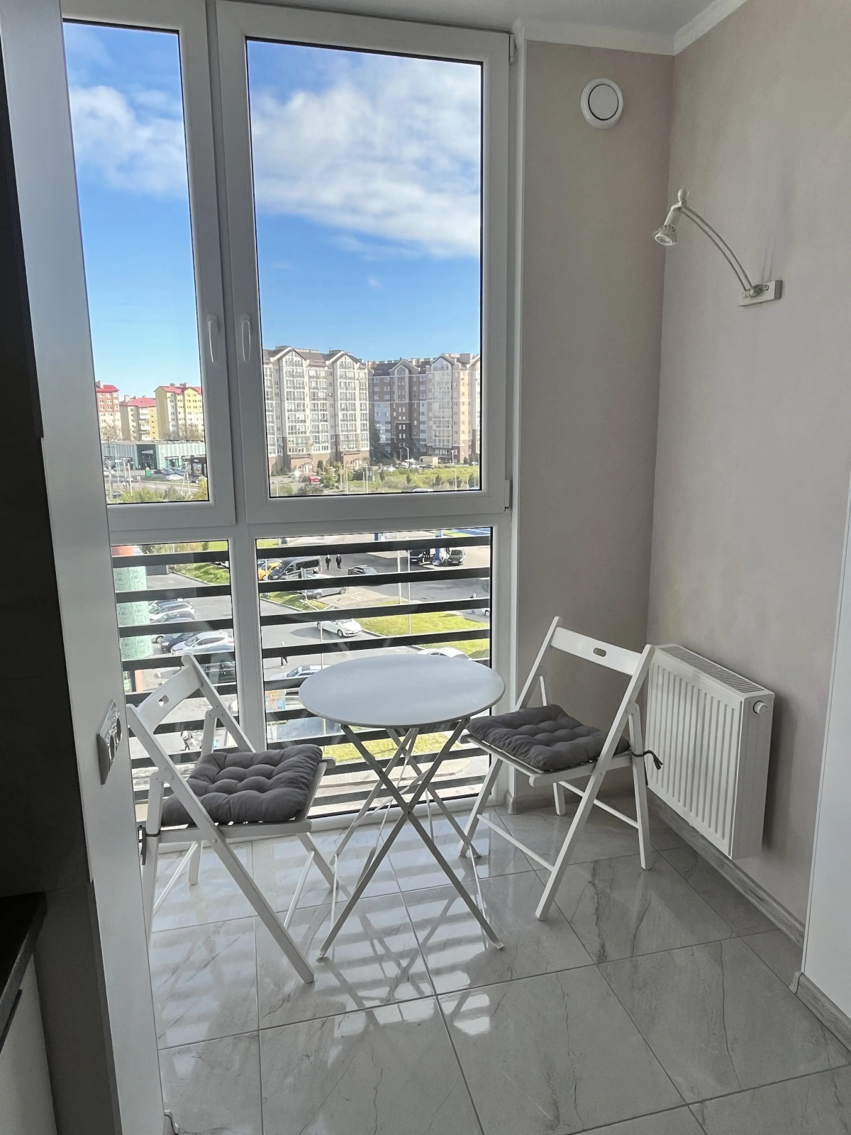 Квартира с Видом на Озеро в Центре Зеленоградска