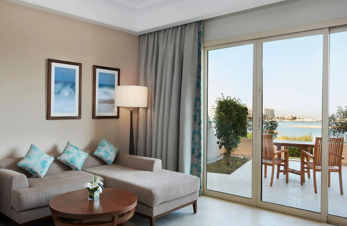 Курортный отель Sofitel Al Hamra Beach Resort