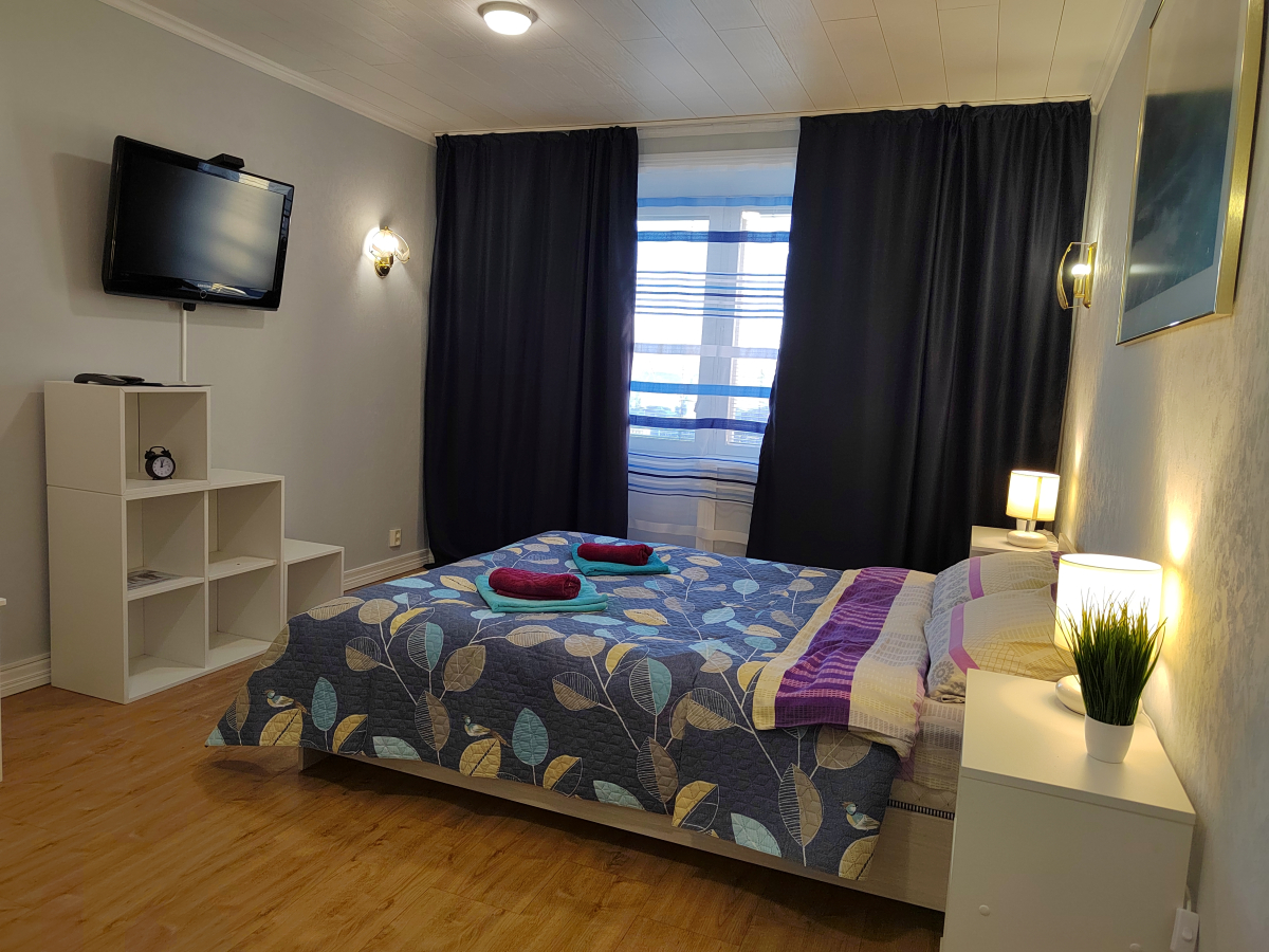 Квартира двухкомнатная с сауной лифтом и балконом