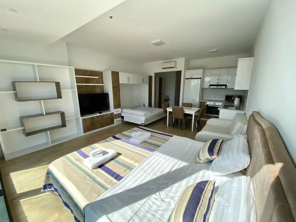 Апарт-отель на берегу моря, Porta Batumi Tower