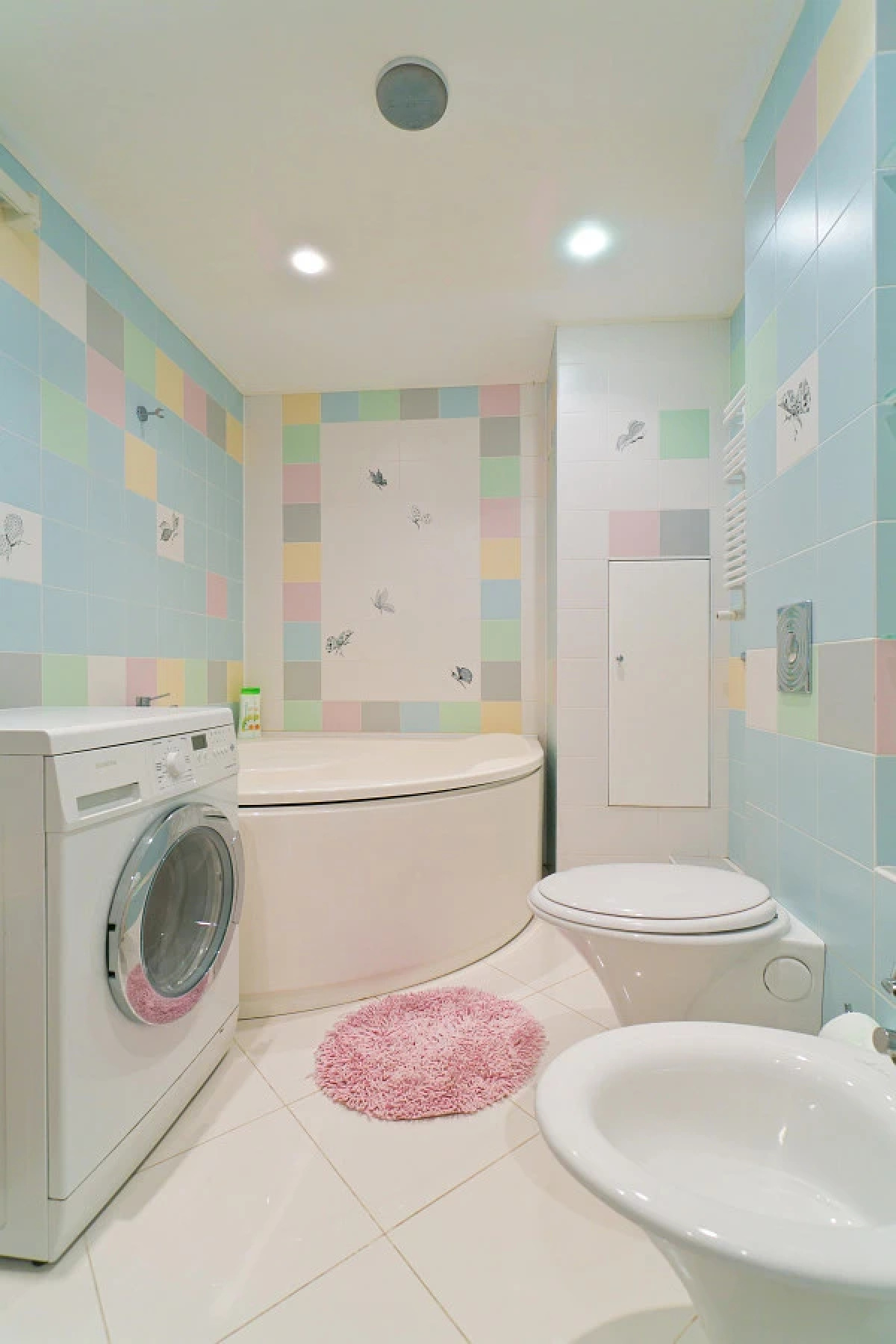 Апартаменты 4-комнатные HomeApart Сторожовская, 8