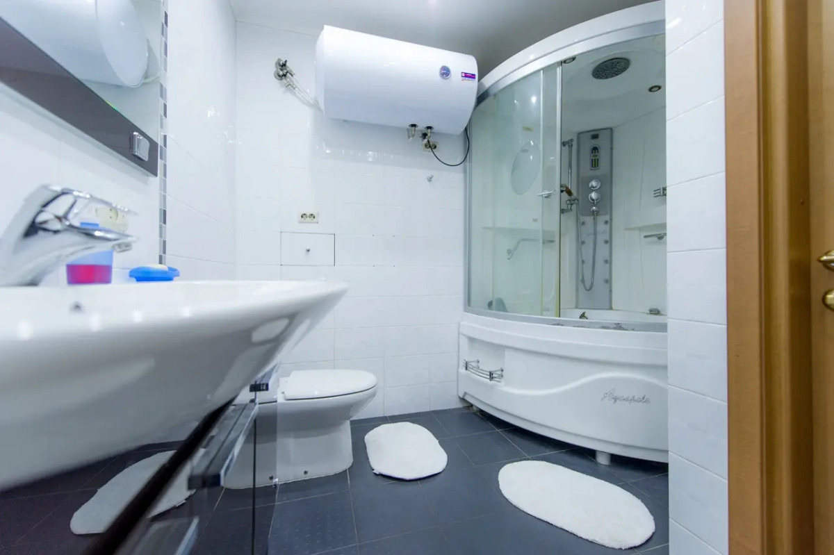 Апартаменты Пять Звёзд на Монакова 33