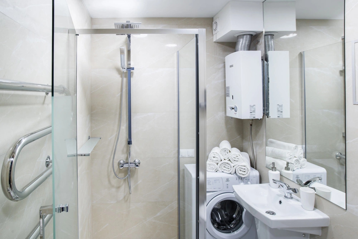 Апартаменты Тихая студия 38кв.м,напротив Центрального Парка,вокзал пешком