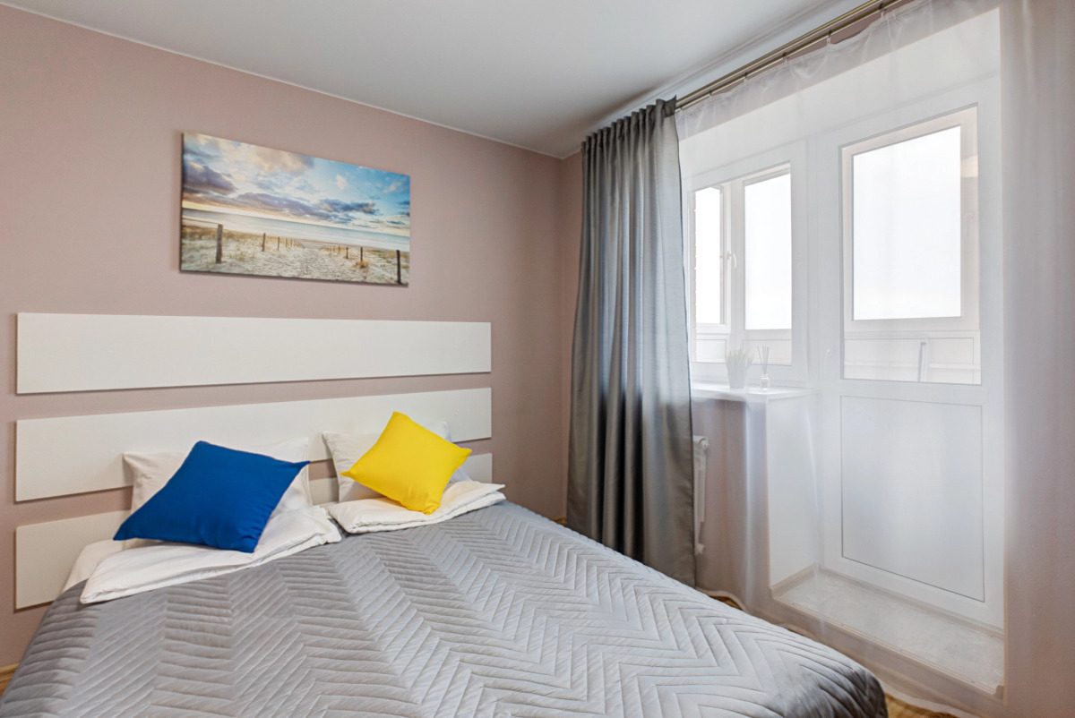 Апартаменты 9 ночей на Есенина