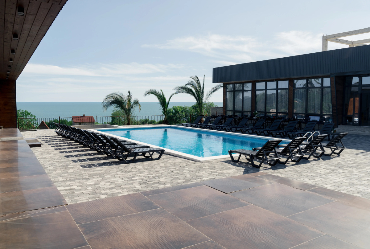 Отель Manresa Family Resort