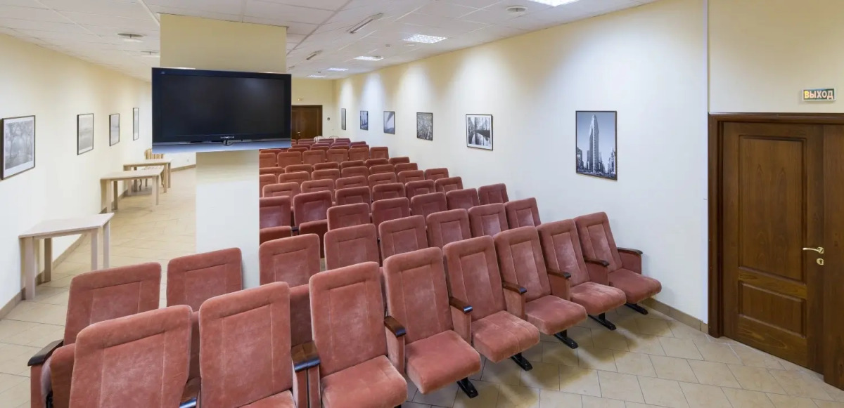 Отель Новый