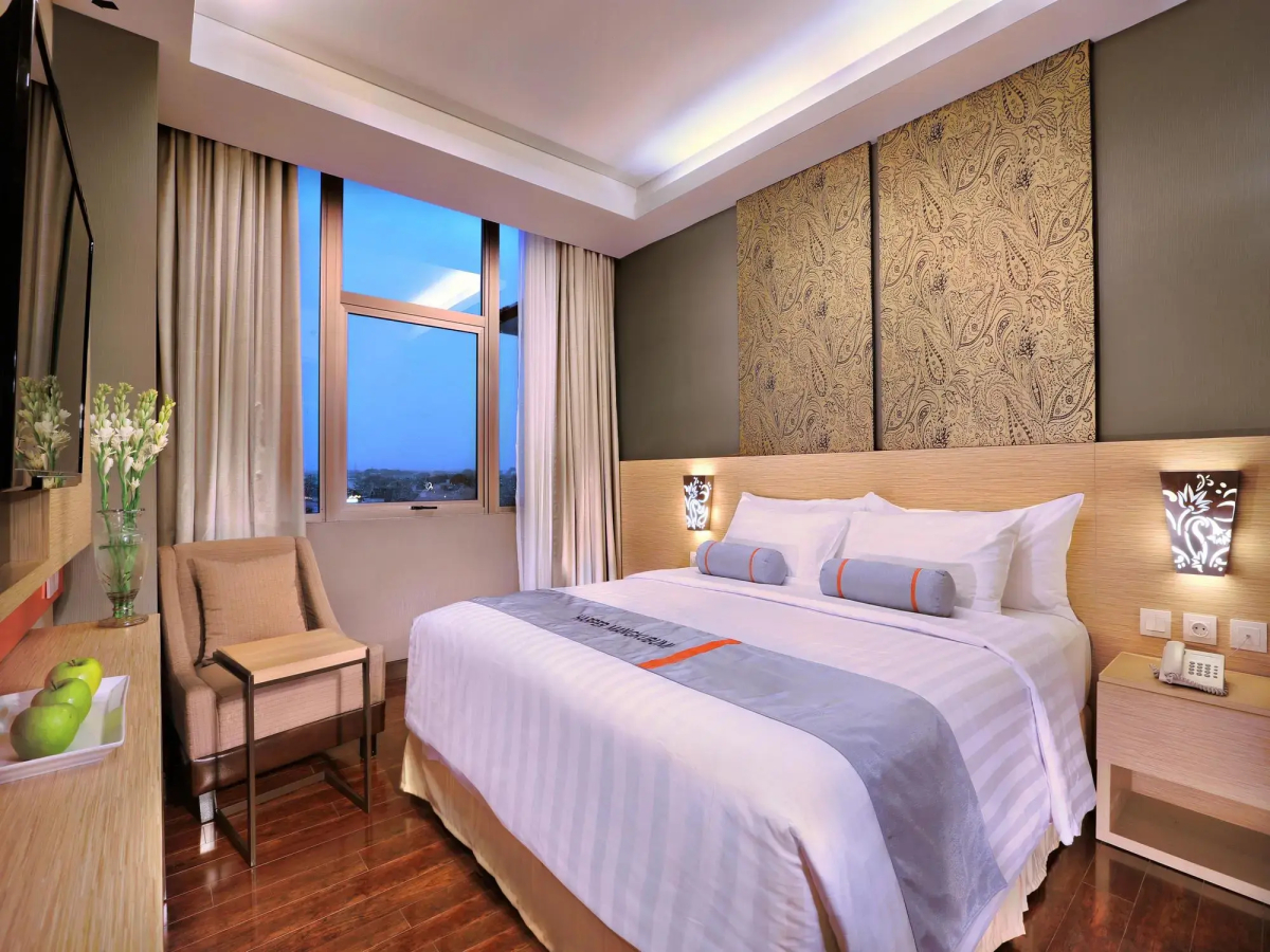 Отель Harper Malioboro Yogyakarta
