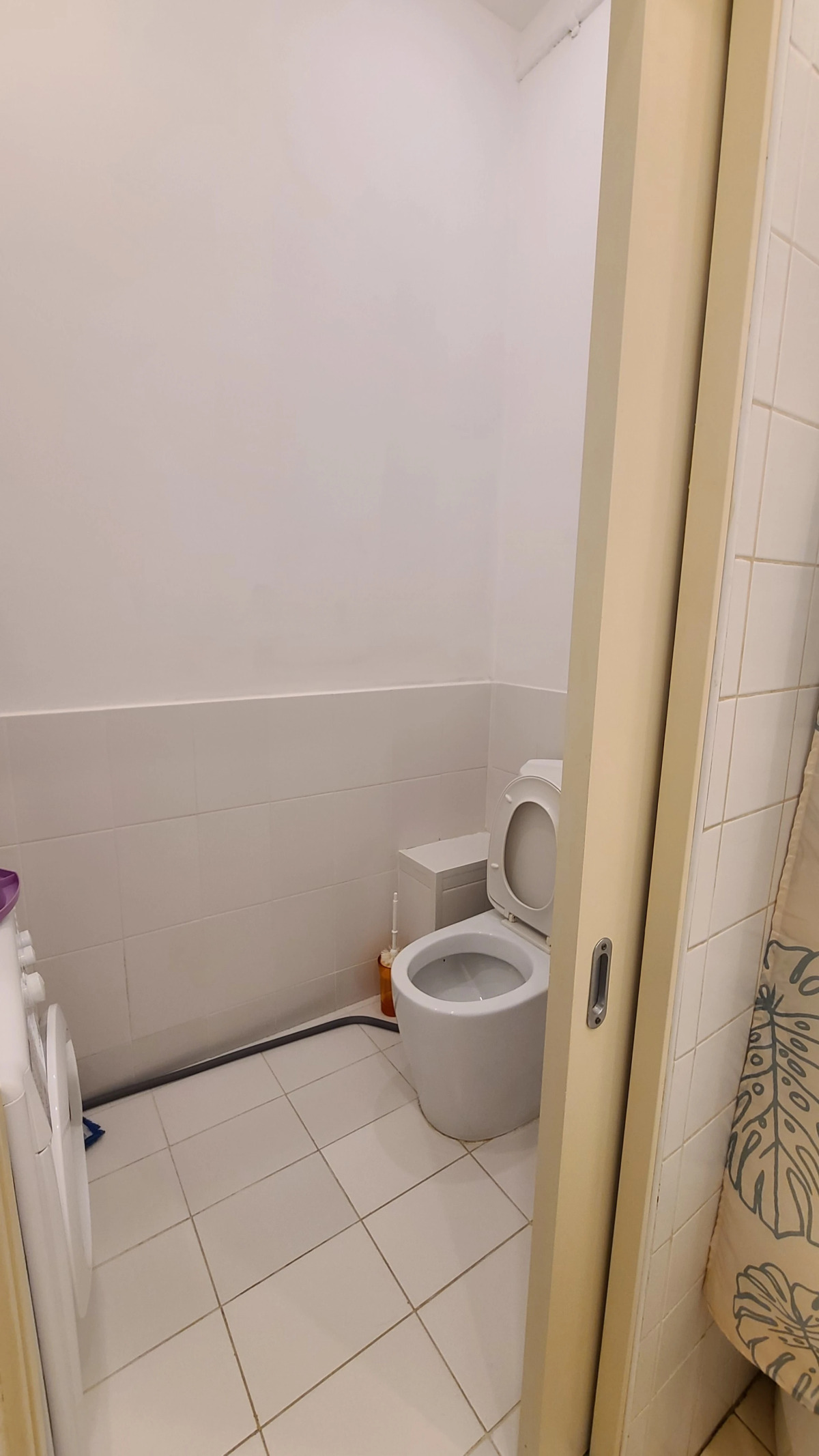 Апартаменты на Большом 13 Два Окна в Спальне