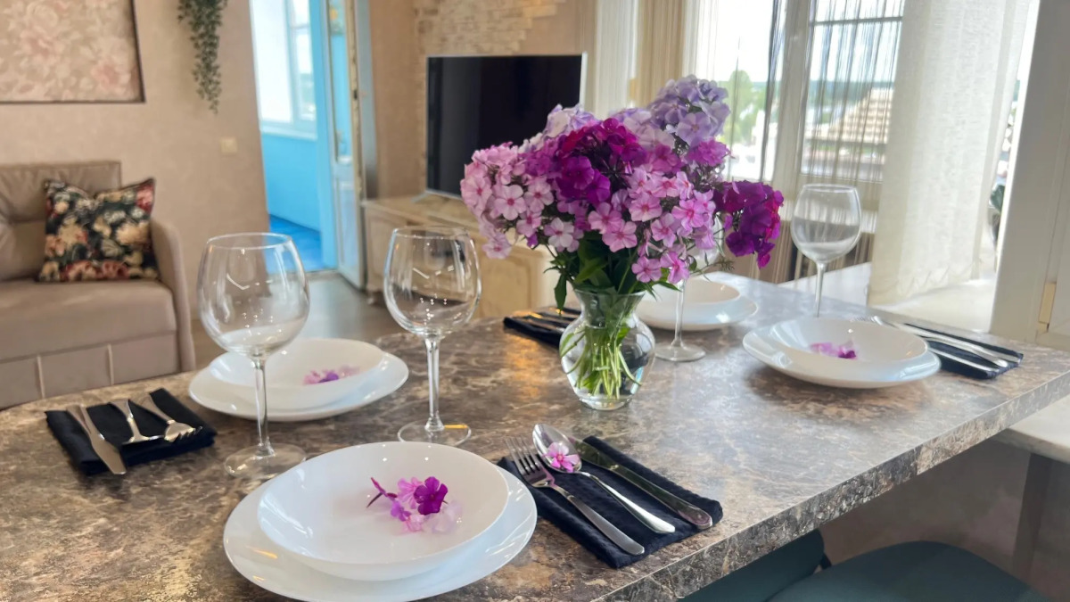 Квартира на набережной с видом на залив