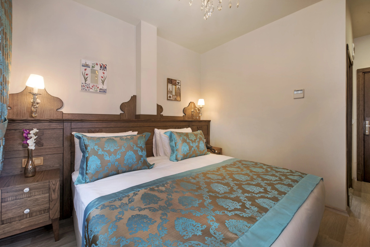 Отель Perapolis