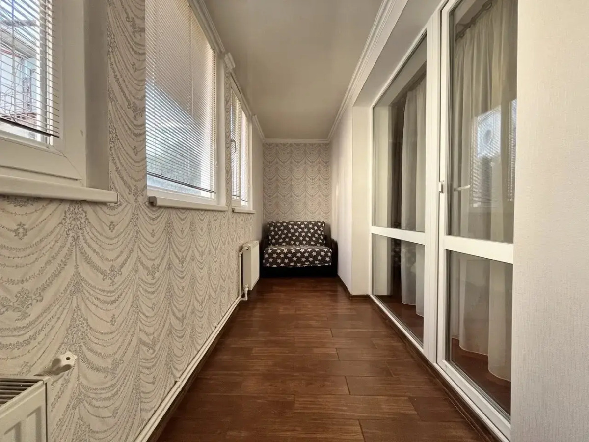 Квартира проспект Октябрьской Революции 40/4-2