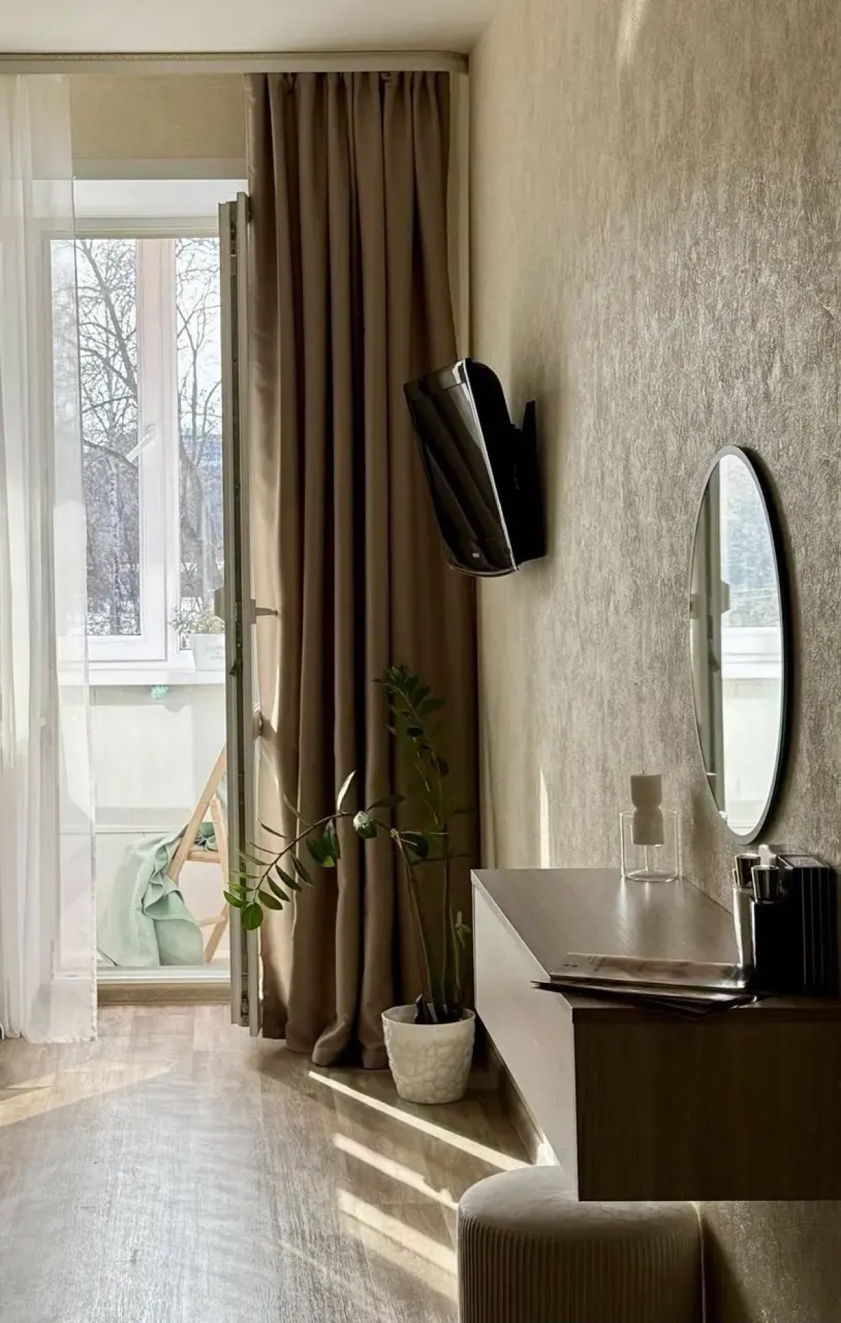 Апартаменты Кремлевская 25  3х Комнатная