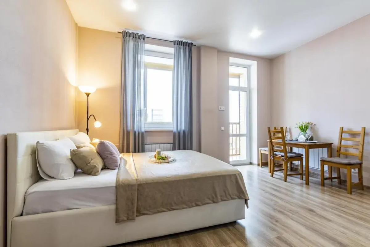 Апартаменты в центре Екатеринбурга на Белинского 30 (905)