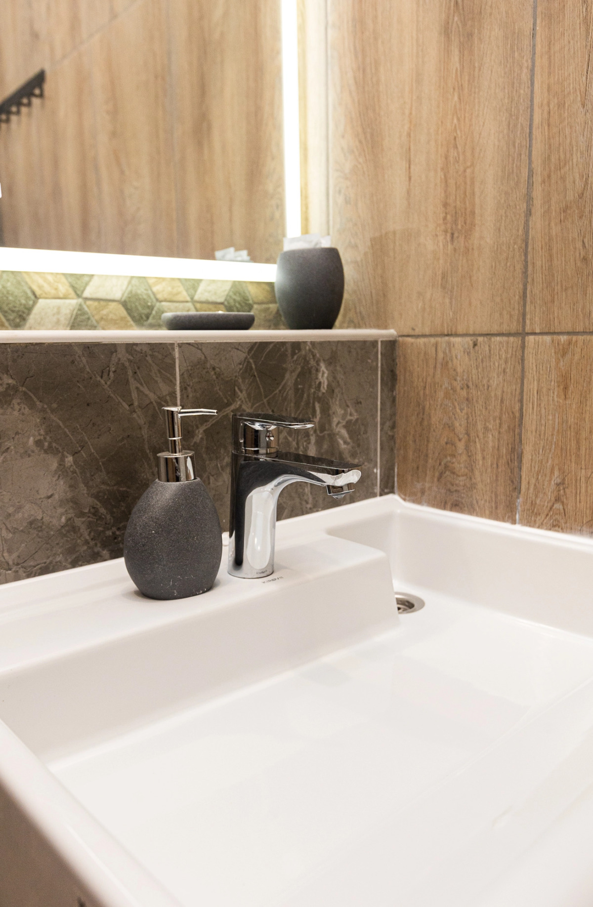 Апартаменты Лес 714/2